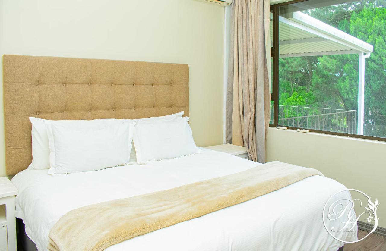 Апартаменты Roseland House Self Catering Дурбан Экстерьер фото